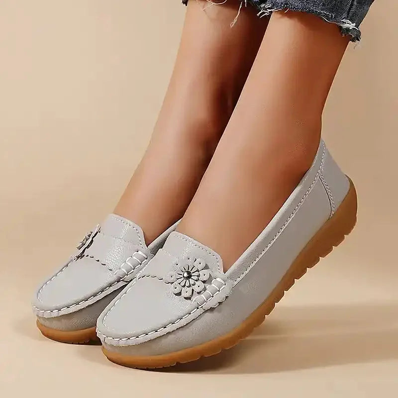 Women's soft sole comfortable leather shoes